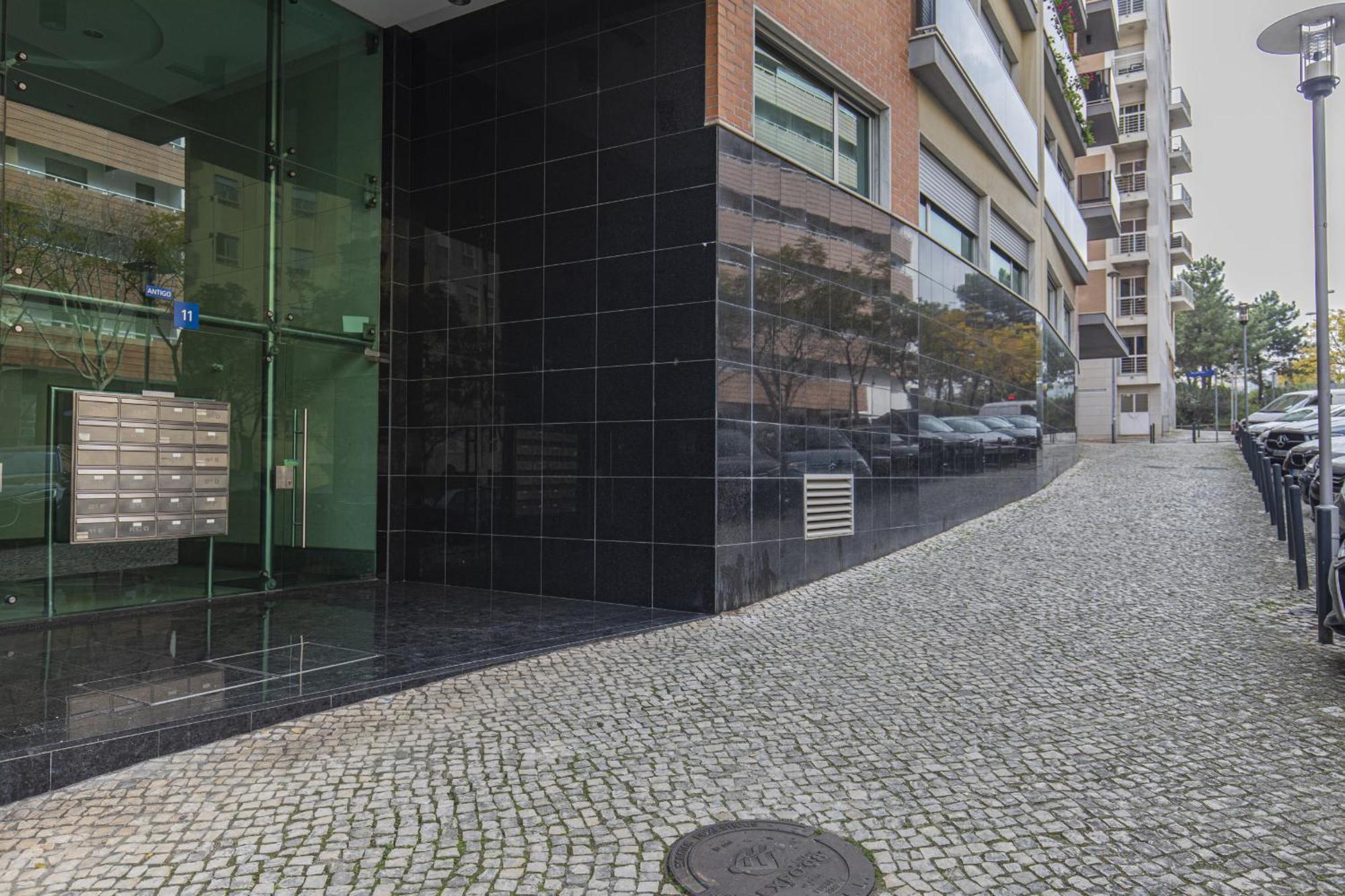 2 Bedroom Large Apartment By Innkeeper Lisabona Exterior foto